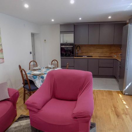 Oriella Apartmans And Room Novigrad Istria Dış mekan fotoğraf
