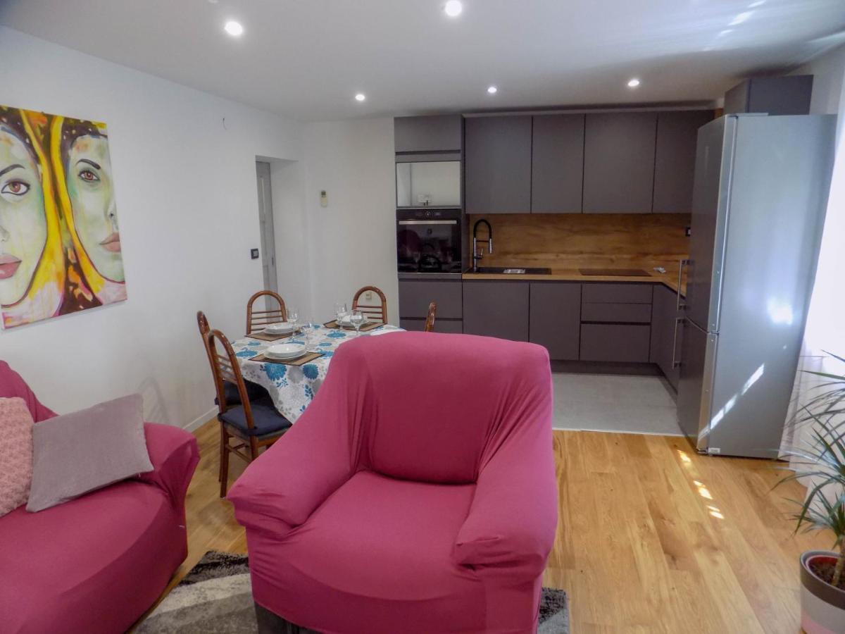 Oriella Apartmans And Room Novigrad Istria Dış mekan fotoğraf