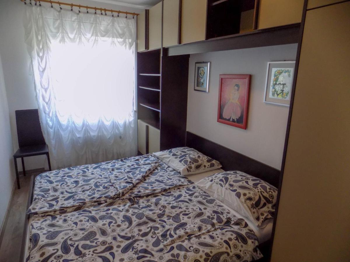 Oriella Apartmans And Room Novigrad Istria Dış mekan fotoğraf